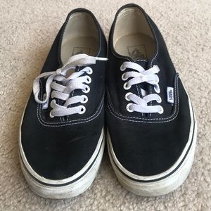 vans authentic classic style